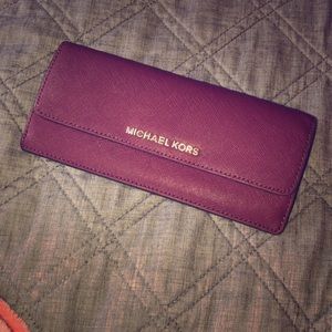 Michael kors wallet